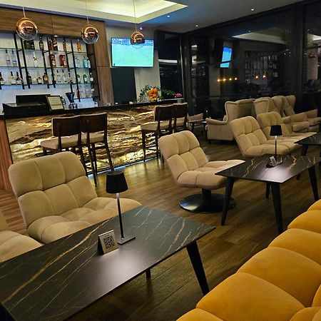 Glorius Hotel Veles Eksteriør billede