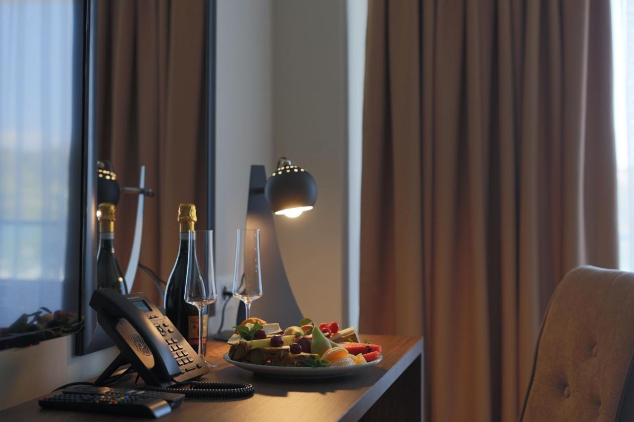 Glorius Hotel Veles Eksteriør billede
